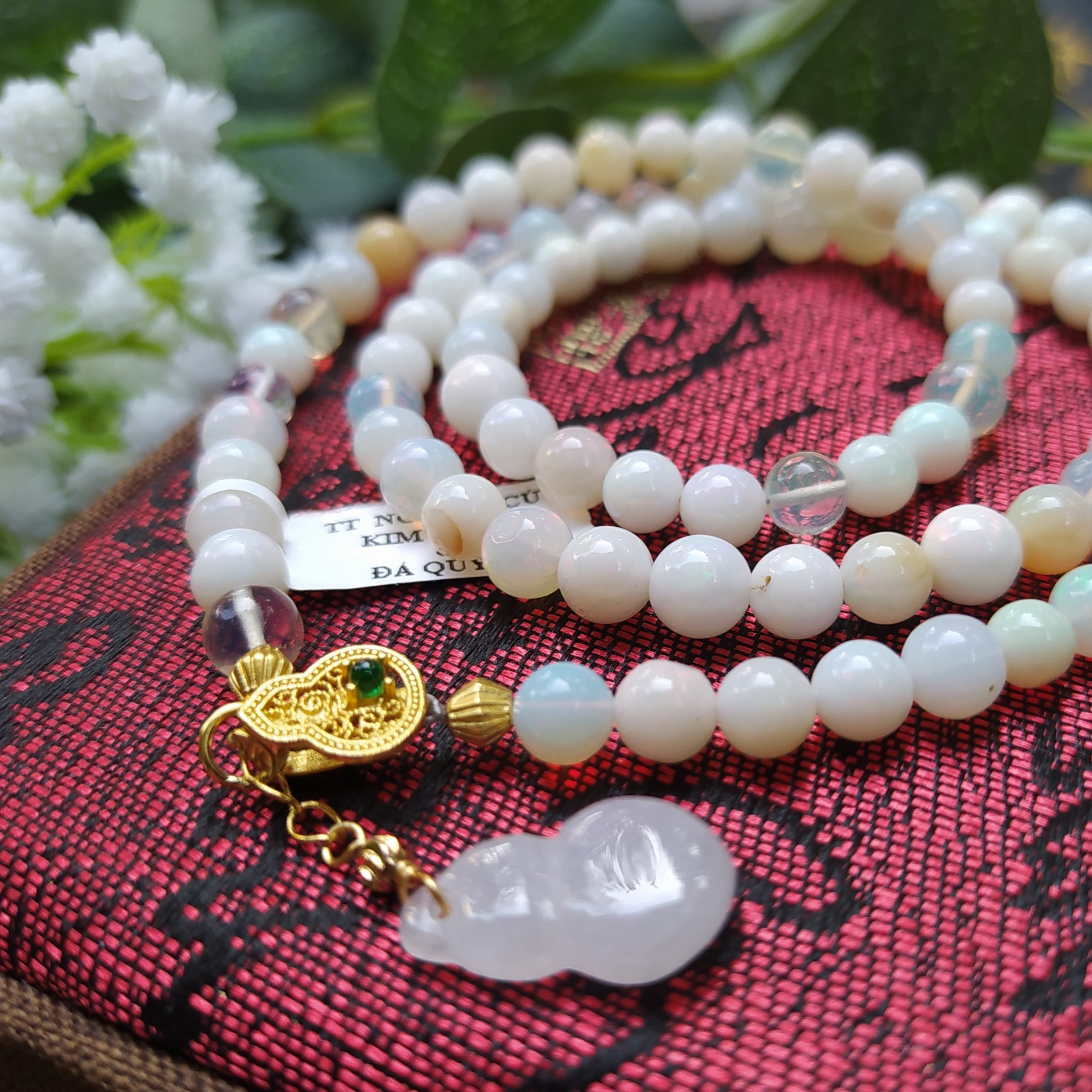 Chuỗi Opal Trắng